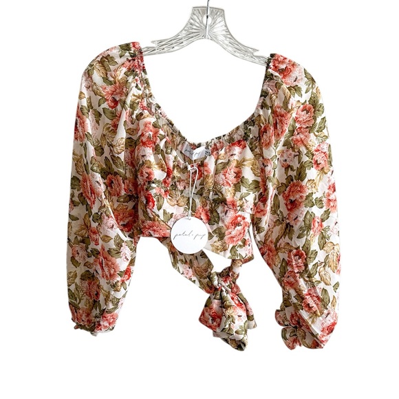 Petal & Pup Floral Two Piece Skirt Set - Adalicia Crop Top & Hasse Mini Skirt - Picture 10 of 11